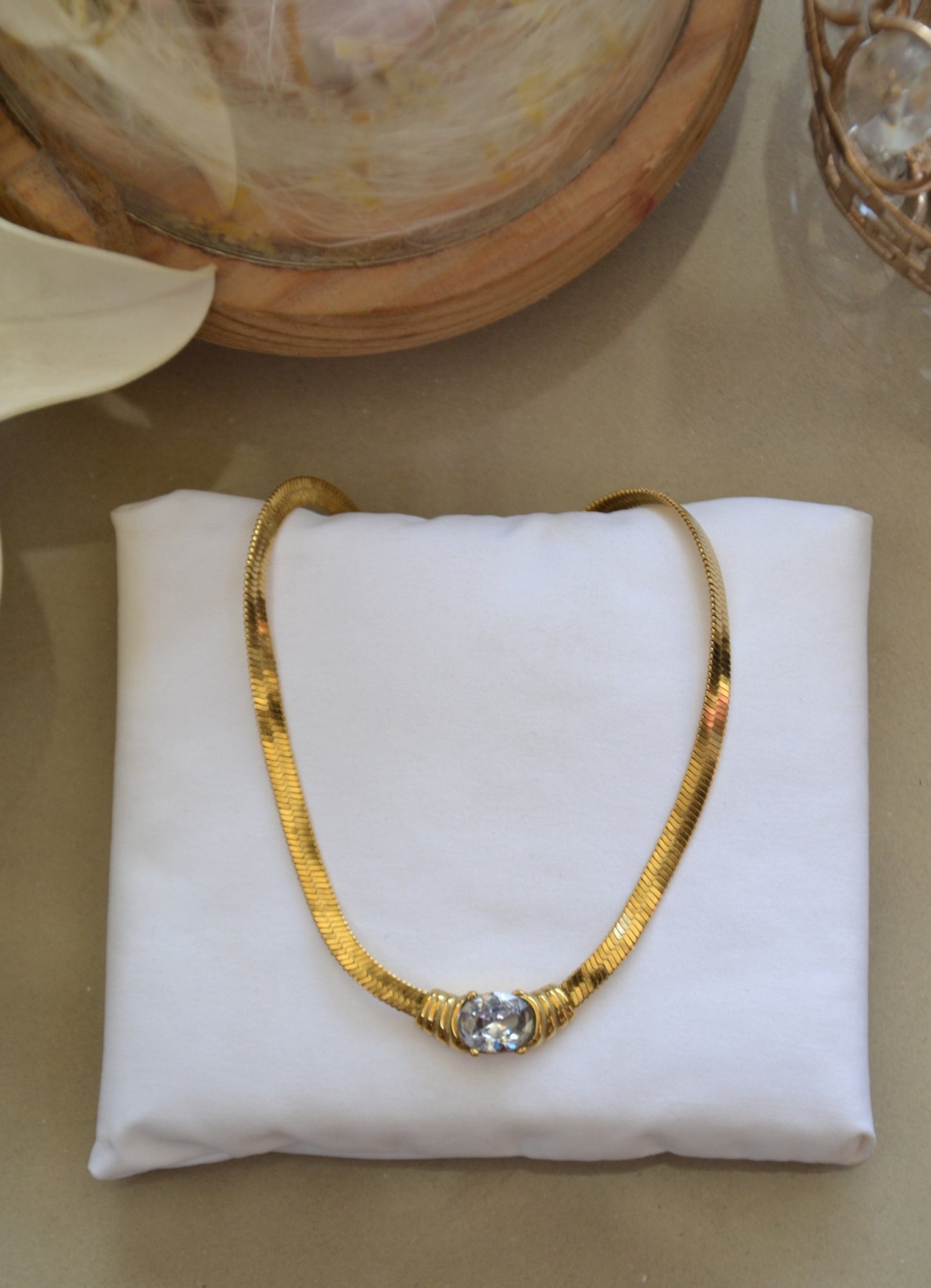 Golden Radiance Choker Necklace